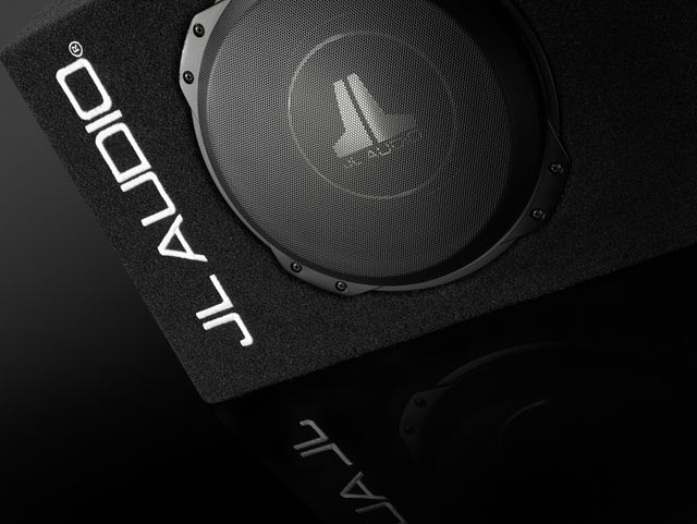 JL Audio® Single 10TW3 Truck PowerWedge™ Subwoofer System - Image 4